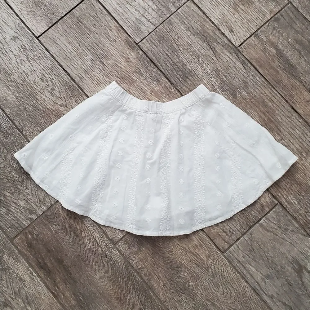 OshKosh B'Gosh white flowy skirt Size 4T